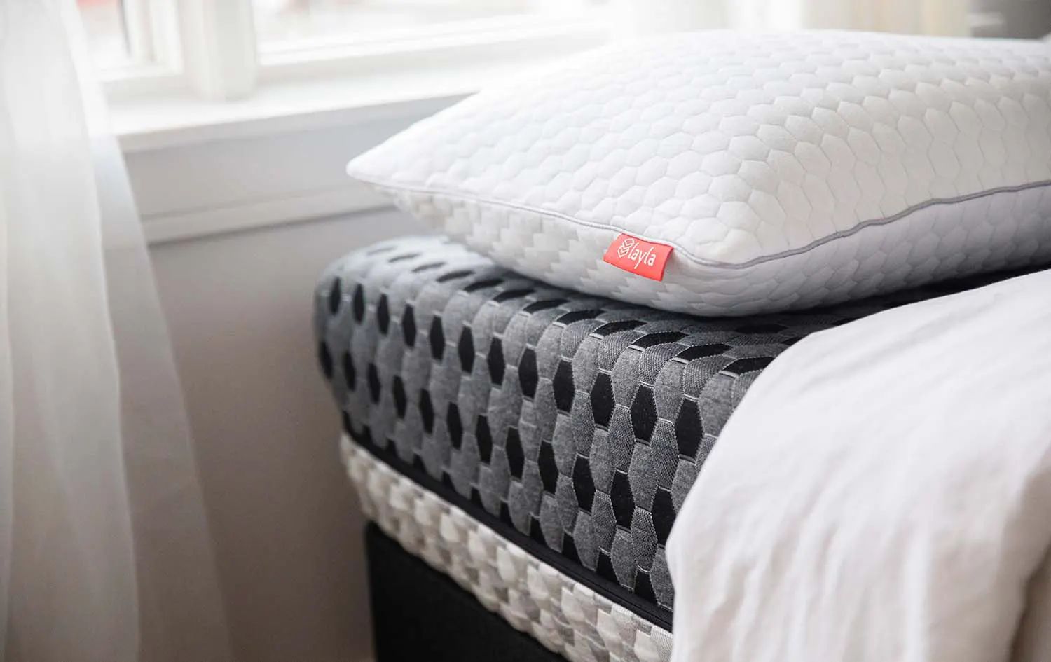 How to Cool a Memory Foam Mattress: Best Tips for Hot Sleepers