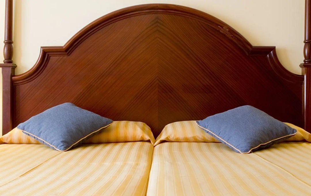 Do 2 Twin XLs Make a King? How to Successfully Combine Beds