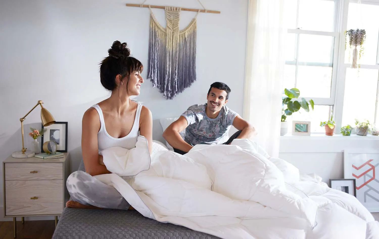 Comforter Buying Guide: How to Choose the Perfect Materials