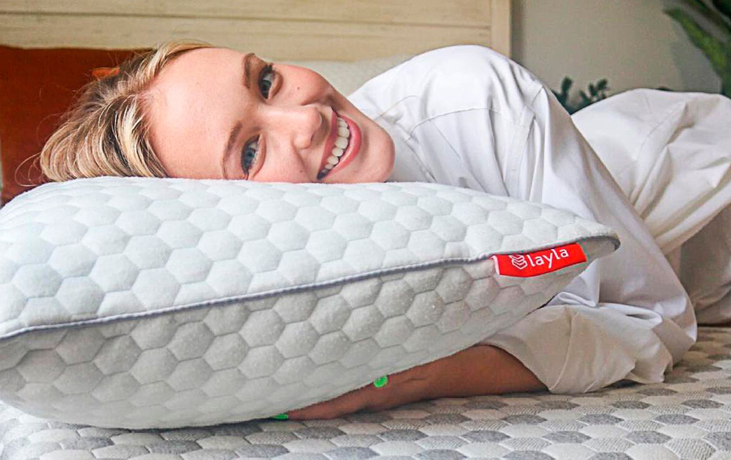 Are Body Pillows Good for Side Sleepers? 6 Key Benefits Explained