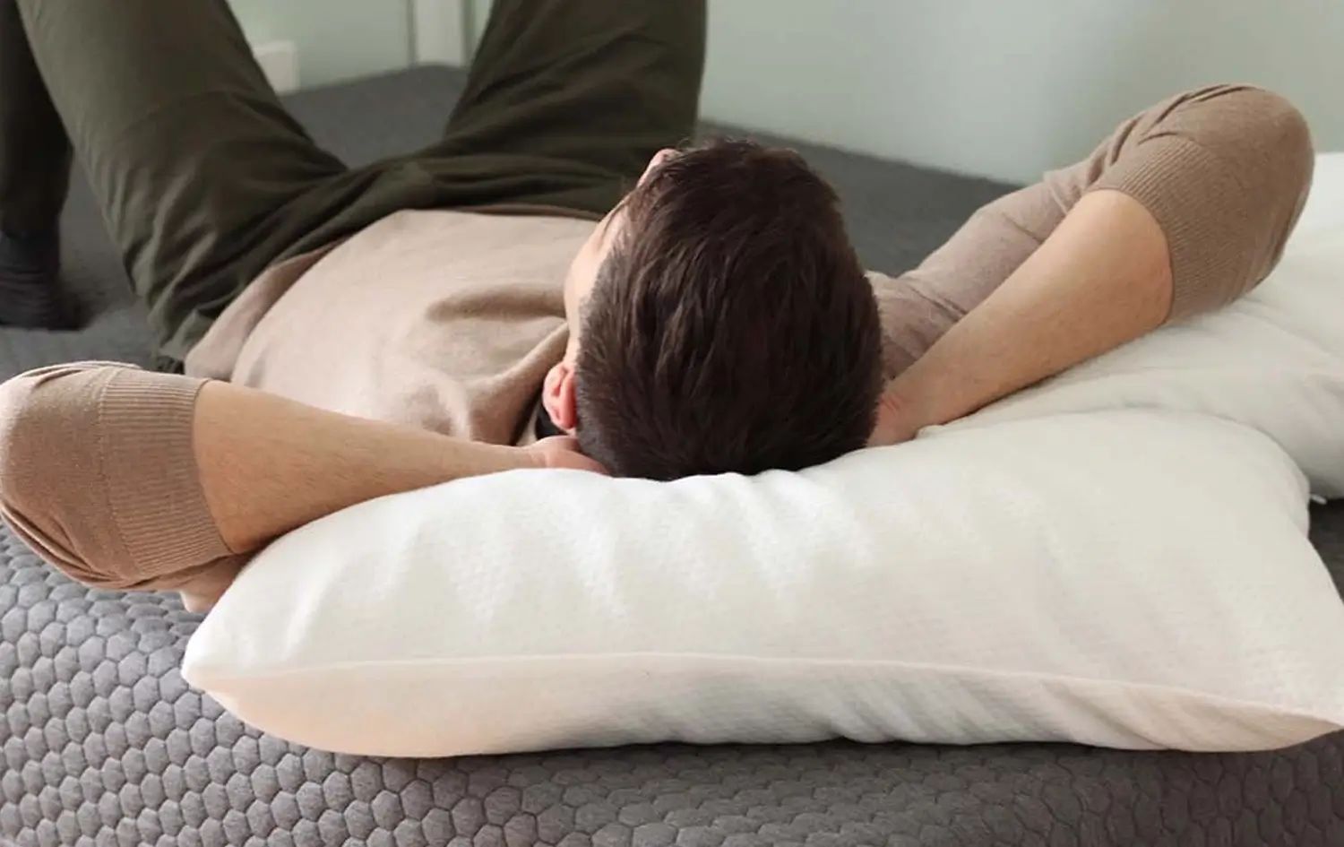 Memory Foam vs. Hybrid Mattress: Pros, Cons, and Key Differences